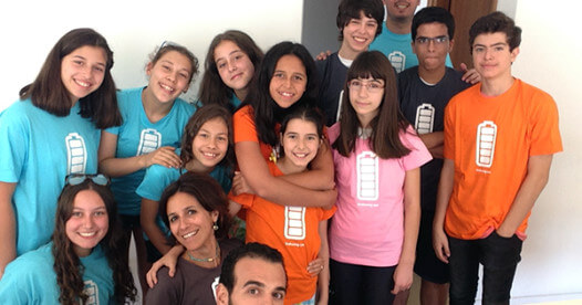 Group of kids and mentors on the first CoderDojo Vila do Conde session